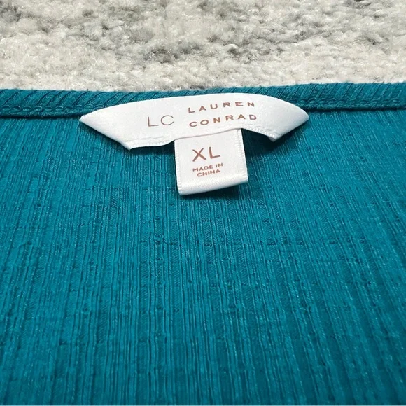 SOLD- LC Lauren Conrad Short Puff Sleeve Ribbed Blue Top Size XL - Picture 2 of 5